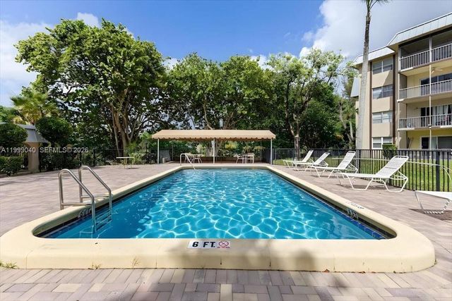 6001 N Falls Cir Dr 310, Lauderhill, FL 33319