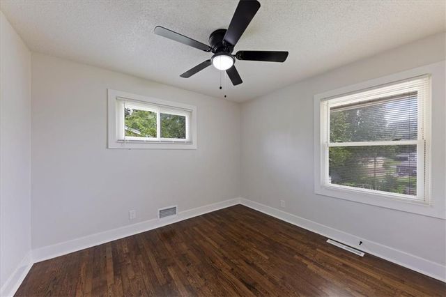 4015 Lawn Avenue, Kansas City, MO 64130