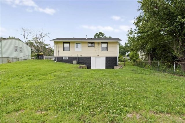 4015 Lawn Avenue, Kansas City, MO 64130