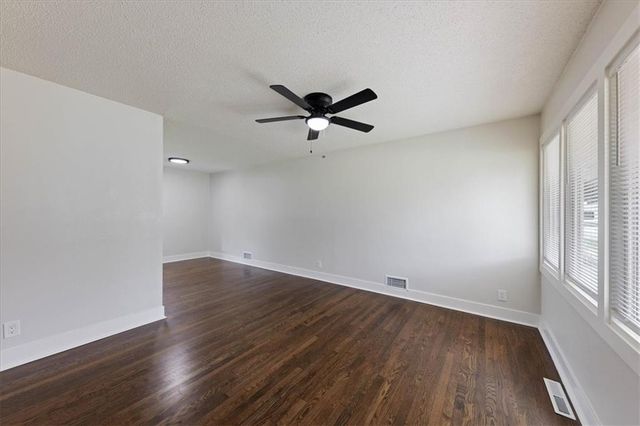 4015 Lawn Avenue, Kansas City, MO 64130