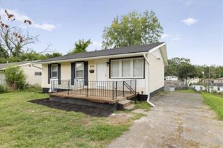 4015 Lawn Avenue, Kansas City, MO 64130