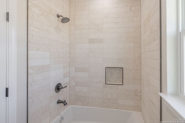 591 Eichman, Poteet, TX 78065