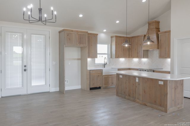 591 Eichman, Poteet, TX 78065