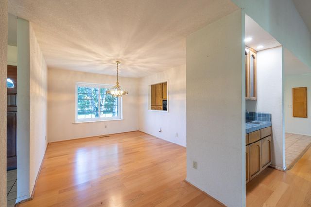 2738 Stony Creek Cir, Acampo, CA 95220