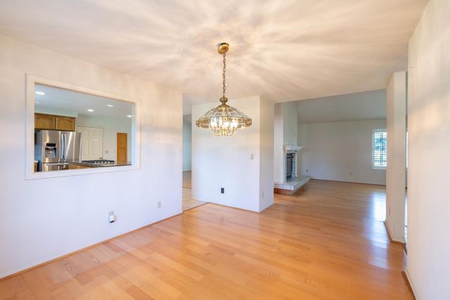 2738 Stony Creek Cir, Acampo, CA 95220