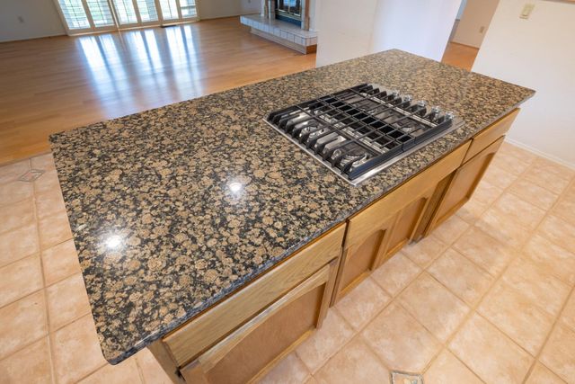 2738 Stony Creek Cir, Acampo, CA 95220