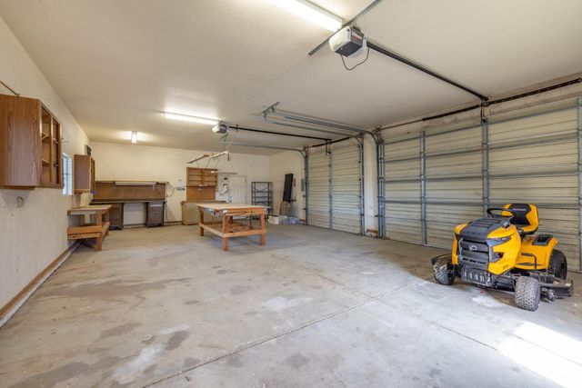 2738 Stony Creek Cir, Acampo, CA 95220