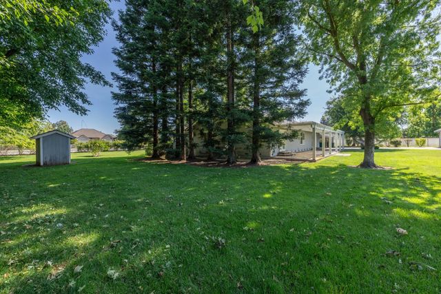 2738 Stony Creek Cir, Acampo, CA 95220