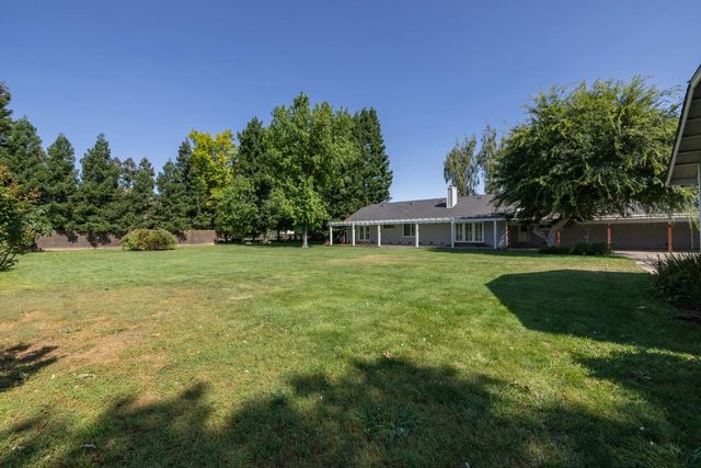2738 Stony Creek Cir, Acampo, CA 95220