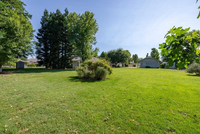 2738 Stony Creek Cir, Acampo, CA 95220