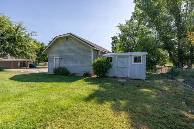 2738 Stony Creek Cir, Acampo, CA 95220