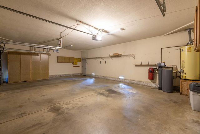 2738 Stony Creek Cir, Acampo, CA 95220