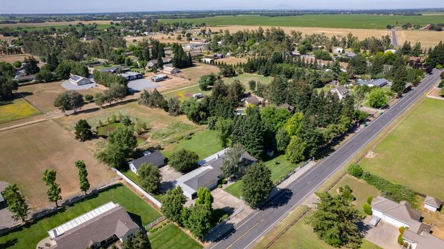 2738 Stony Creek Cir, Acampo, CA 95220