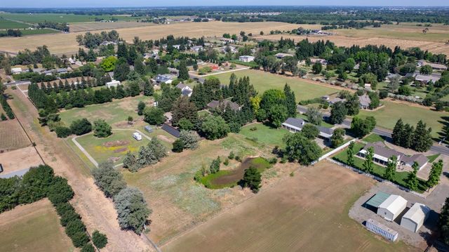 2738 Stony Creek Cir, Acampo, CA 95220