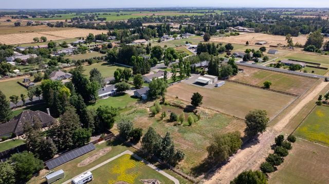 2738 Stony Creek Cir, Acampo, CA 95220