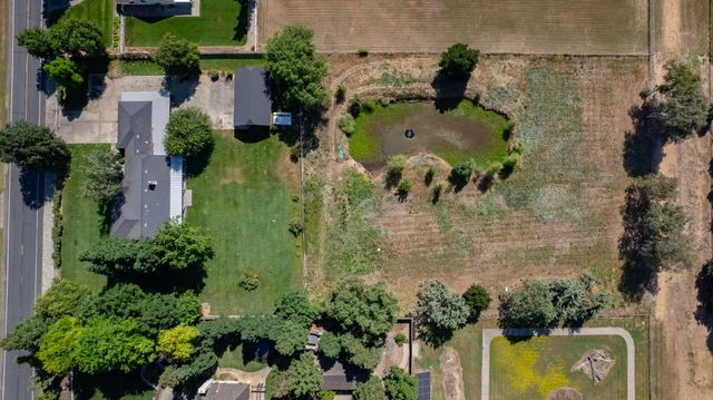 2738 Stony Creek Cir, Acampo, CA 95220