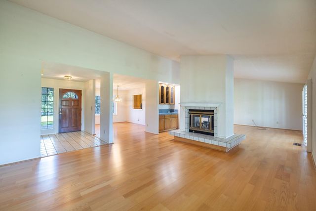2738 Stony Creek Cir, Acampo, CA 95220