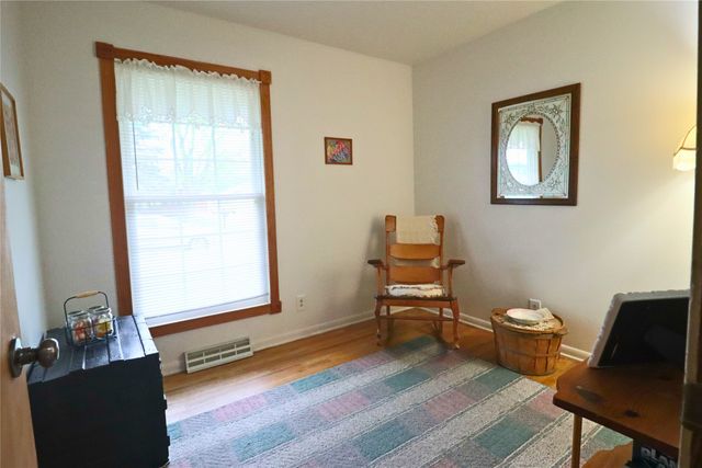 506 12th Avenue NW, Altoona, IA 50009