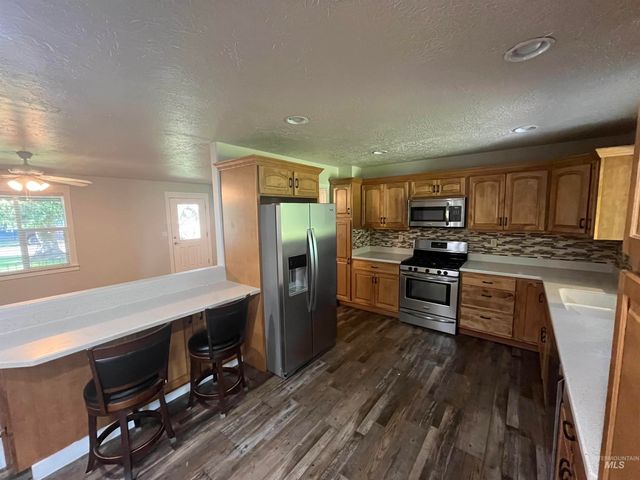 3001 Shamrock Ave, Nampa, ID 83686