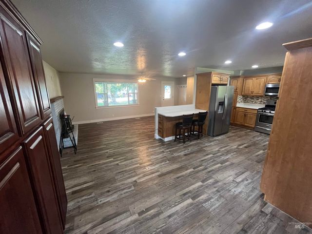 3001 Shamrock Ave, Nampa, ID 83686