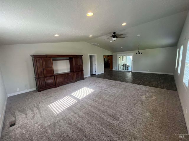 3001 Shamrock Ave, Nampa, ID 83686
