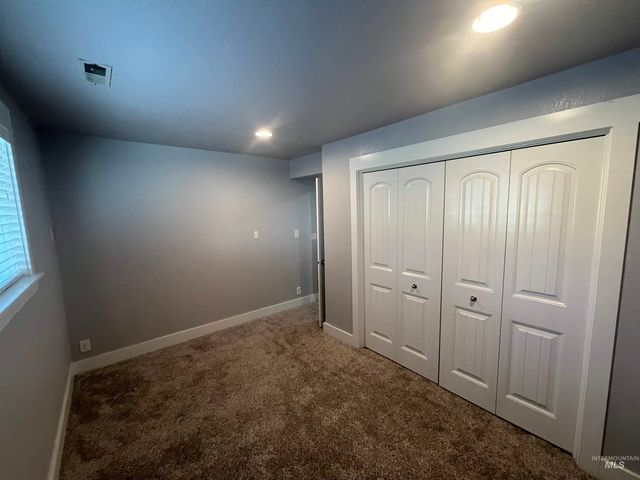 3001 Shamrock Ave, Nampa, ID 83686