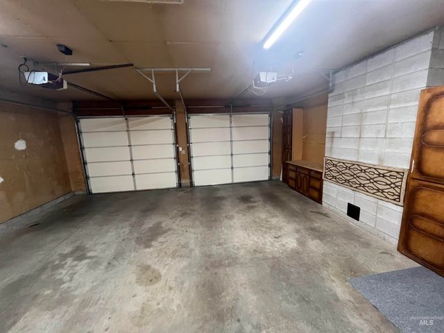 3001 Shamrock Ave, Nampa, ID 83686