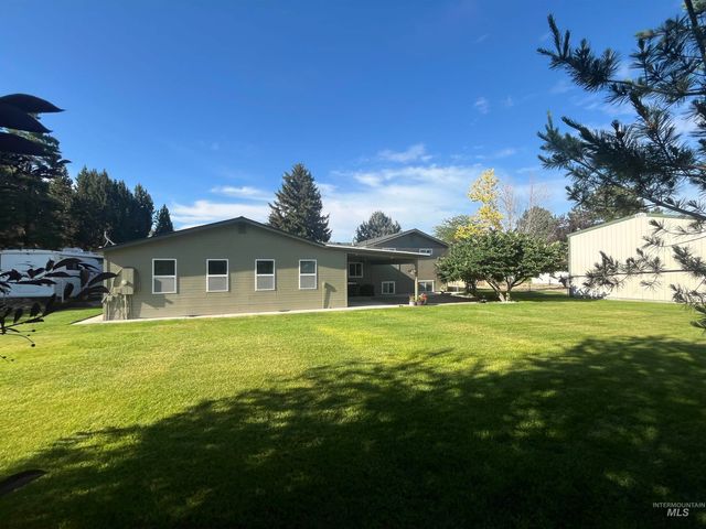 3001 Shamrock Ave, Nampa, ID 83686