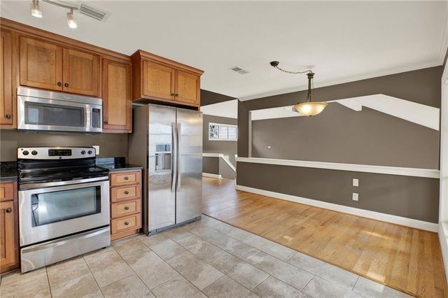 4962 N Ellipse, Marietta, GA 30068