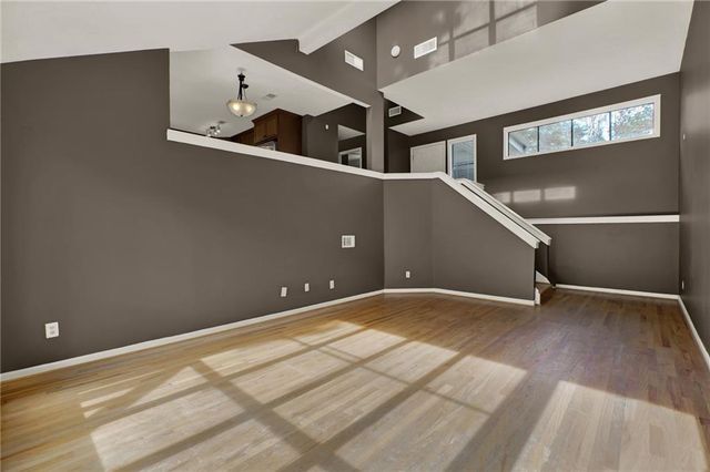 4962 N Ellipse, Marietta, GA 30068