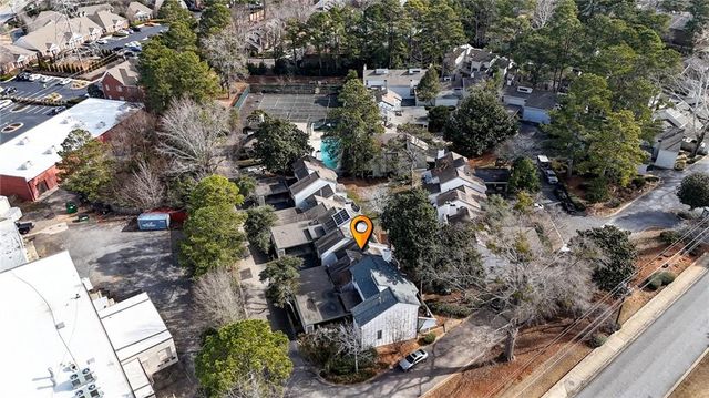 4962 N Ellipse, Marietta, GA 30068