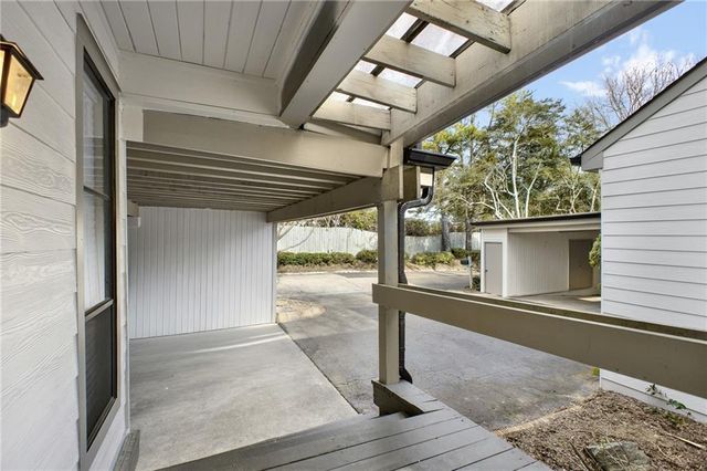 4962 N Ellipse, Marietta, GA 30068