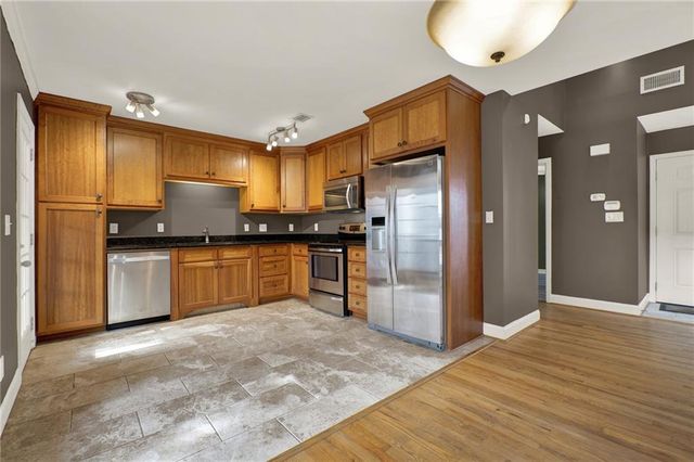 4962 N Ellipse, Marietta, GA 30068