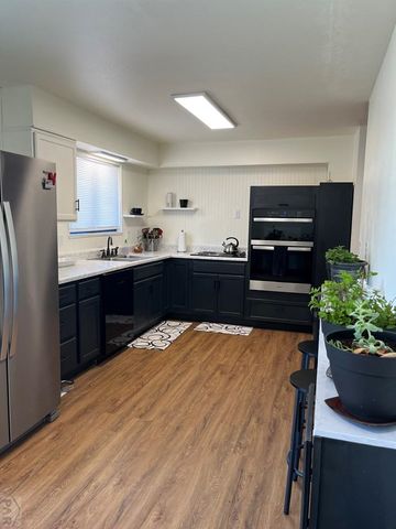 1817 Cimarron Ave, La Junta, CO 81050