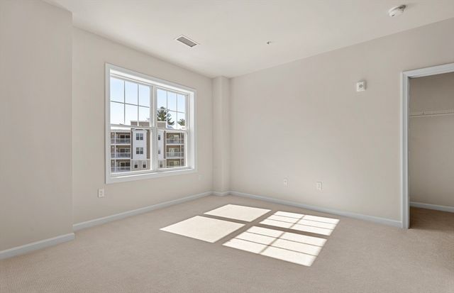 320 Martins Landing 401, North Reading, MA 01864
