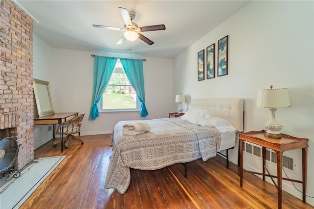 102 Secane Ave, Mt Washington, PA 15211