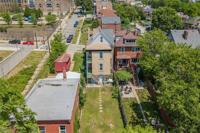 102 Secane Ave, Mt Washington, PA 15211