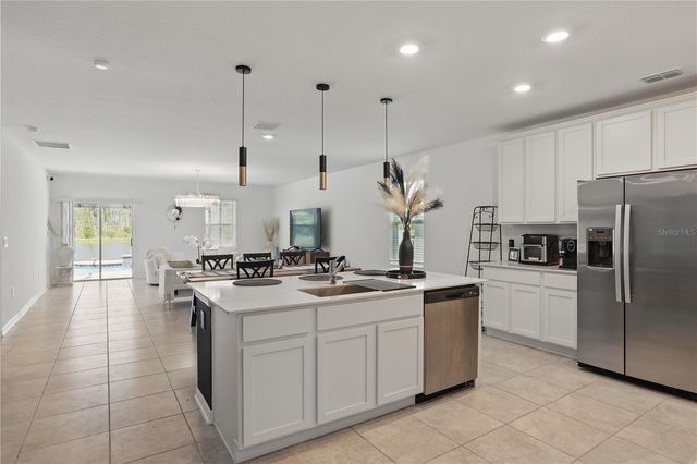 4307 PEBBLES THROW DRIVE, Kissimmee, FL 34746