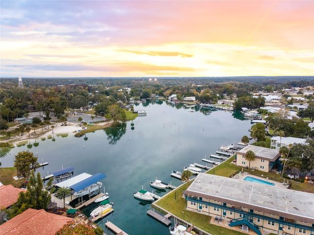 30 SE VALARE LANE 102B, Crystal River, FL 34429