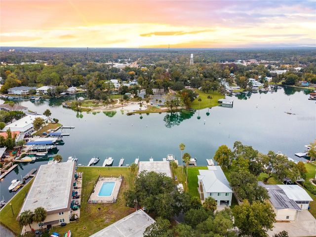 30 SE VALARE LANE 102B, Crystal River, FL 34429