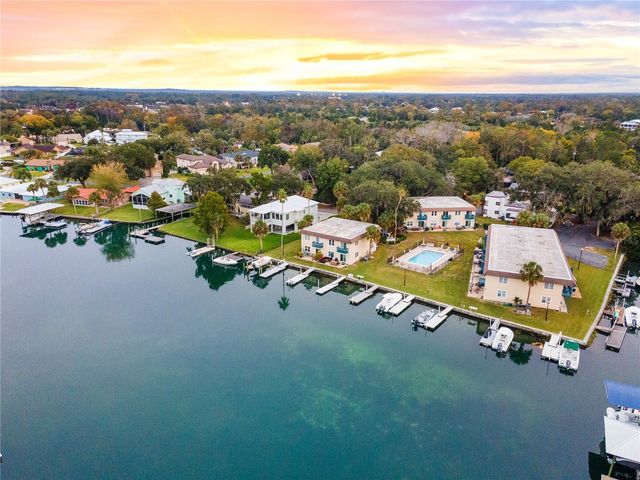 30 SE VALARE LANE 102B, Crystal River, FL 34429