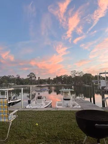 30 SE VALARE LANE 102B, Crystal River, FL 34429