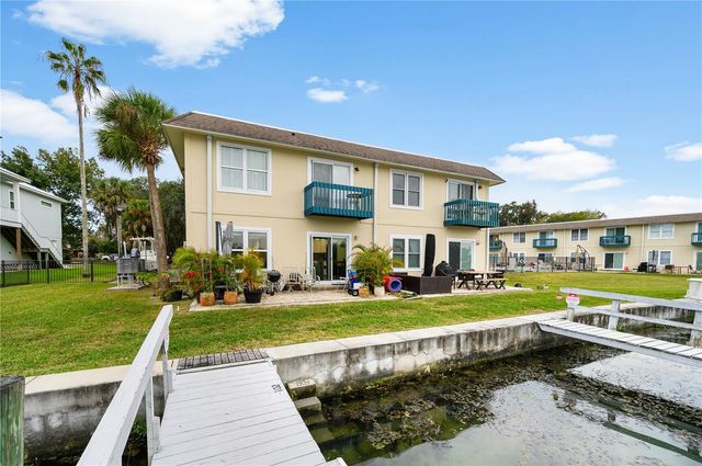 30 SE VALARE LANE 102B, Crystal River, FL 34429