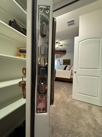 4426 Niblick Dr, Winfield, KS 67156