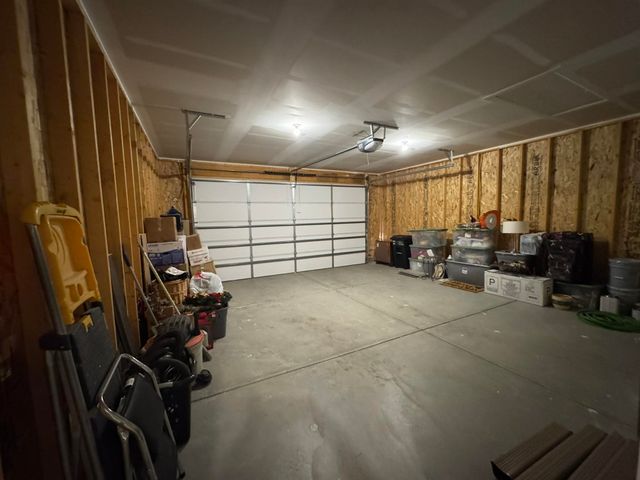 4426 Niblick Dr, Winfield, KS 67156