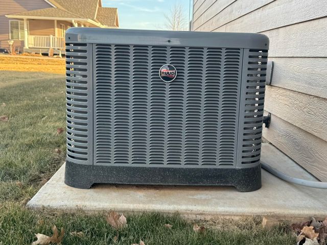 4426 Niblick Dr, Winfield, KS 67156