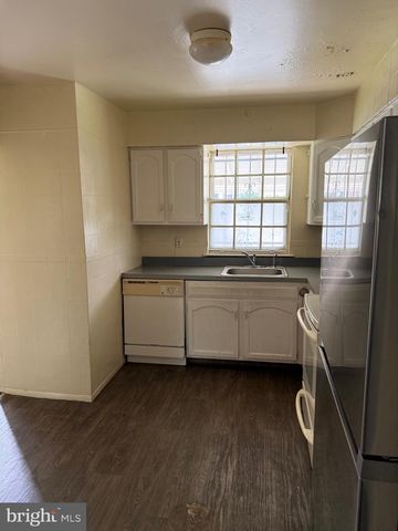 1530 CLIFTON AVE, Sharon Hill, PA 19079