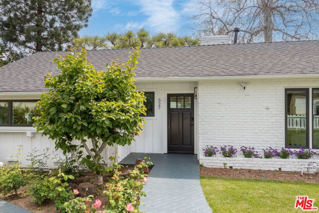 527 S Bentley Avenue, Los Angeles, CA 90049
