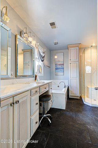 7709 Hall Farm Dr, Louisville, KY 40291