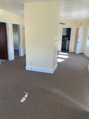 71 Sycamore St, Fairhaven, MA 02719